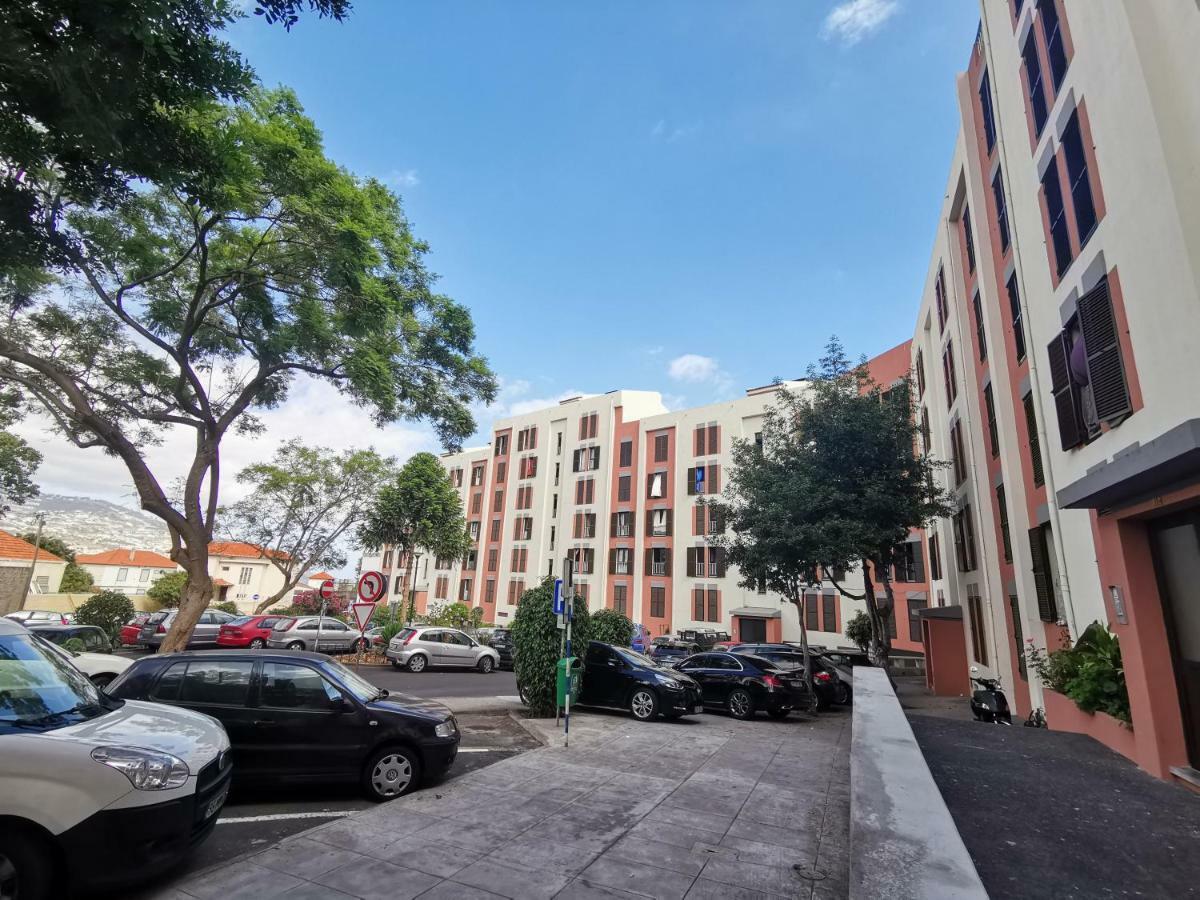 Apartment In The City Of Funchal Up 2 At 6 Pers São Pedro Kültér fotó